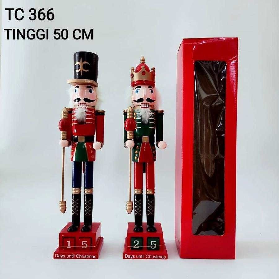 Patung Kayu Natal Kerajaan Perajurit  Nutcraker 60 cm Gliter Model Kalender 25 Des Kado Natal