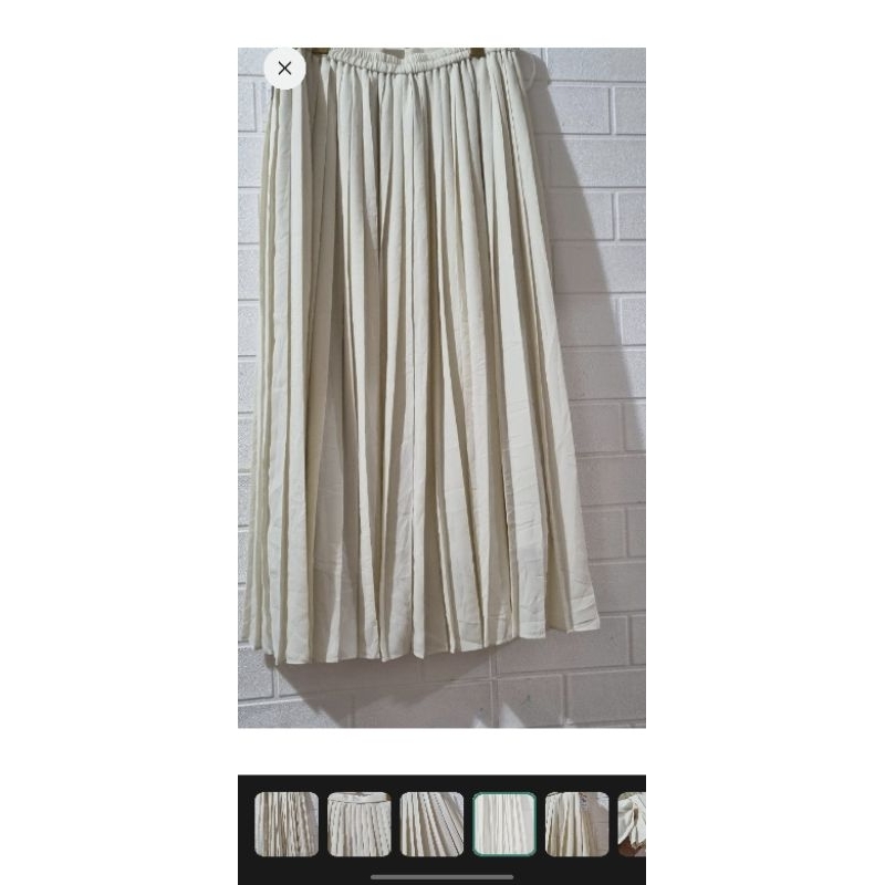 Rok uniqlo plisket  cream size L
