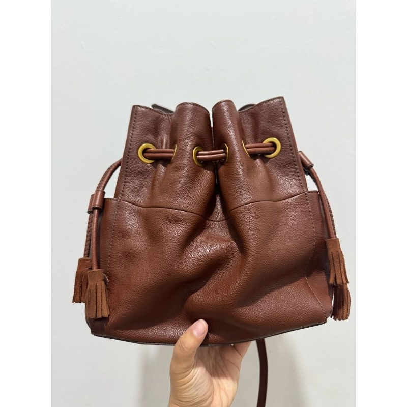 Tas Wanita Sling Bag Fossil Ryna Drawsting Brown