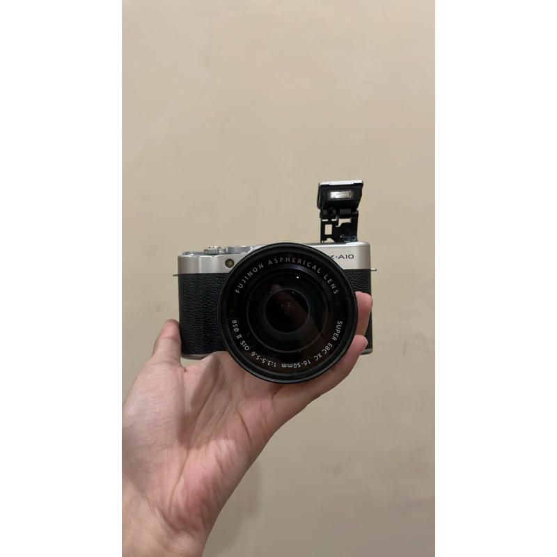 FUJIFILM SECOND X-A10