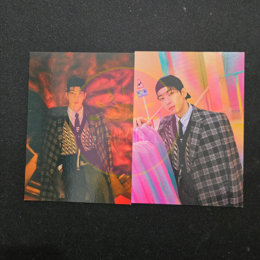 OFFICIAL SEVENTEEN POSTCARD