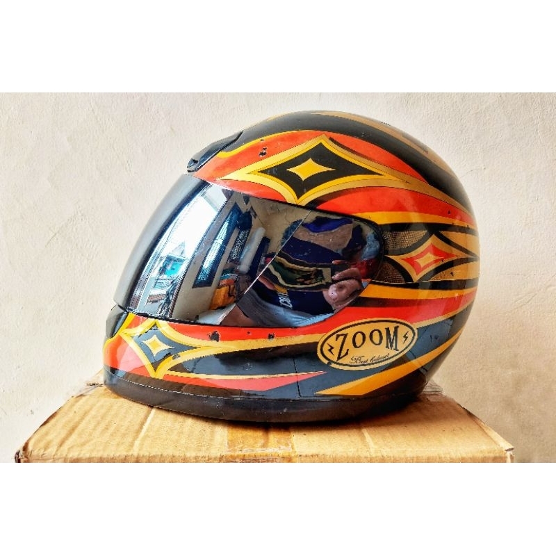 Helm Fullface Klasik merk Zoom size S