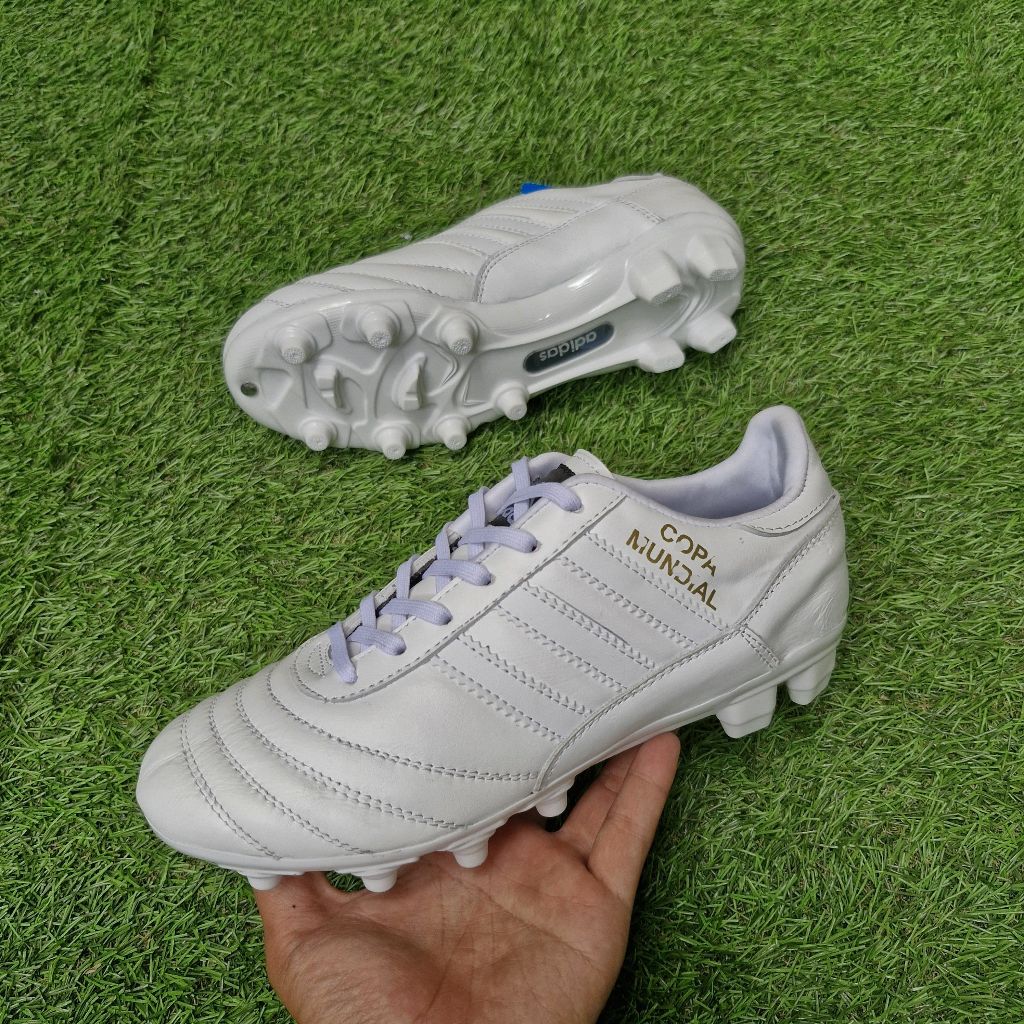 Sepatu bola ADS kulit asli / Sepatu kulit murah