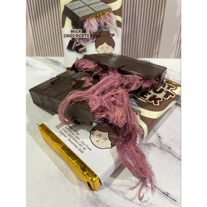 

Coklat rambut nenek premium