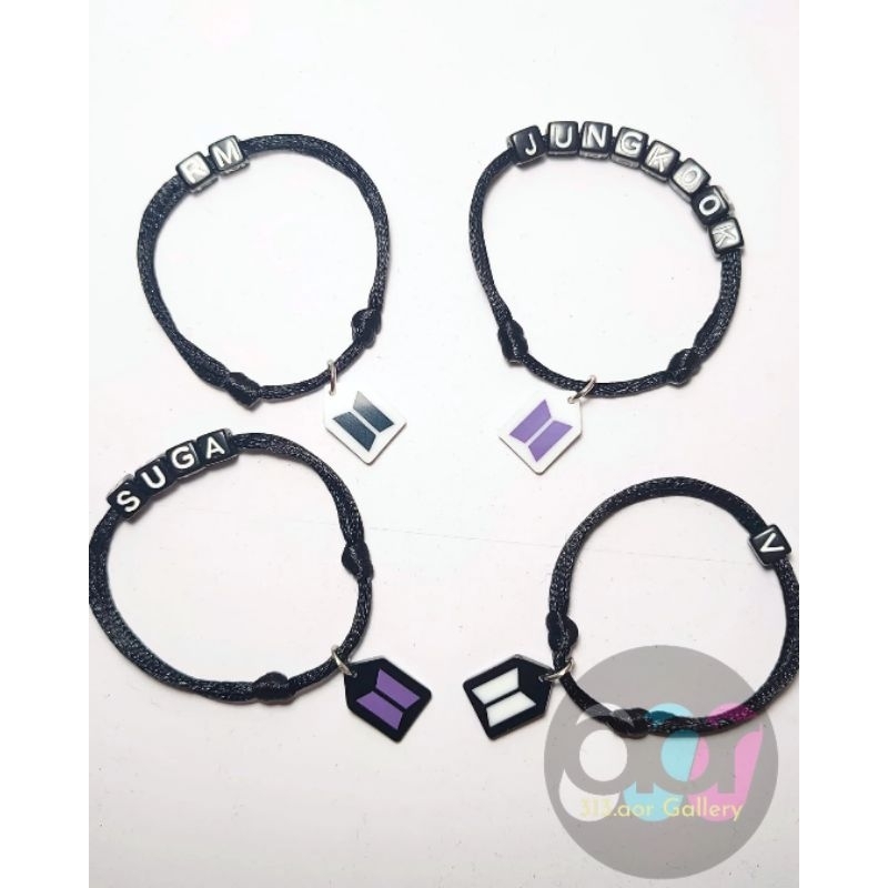 313.aor BARU  Gelang CUSTOM NAMA dengan bandul BTS, cocok untuk FREEBIES ARMY tali Hitam