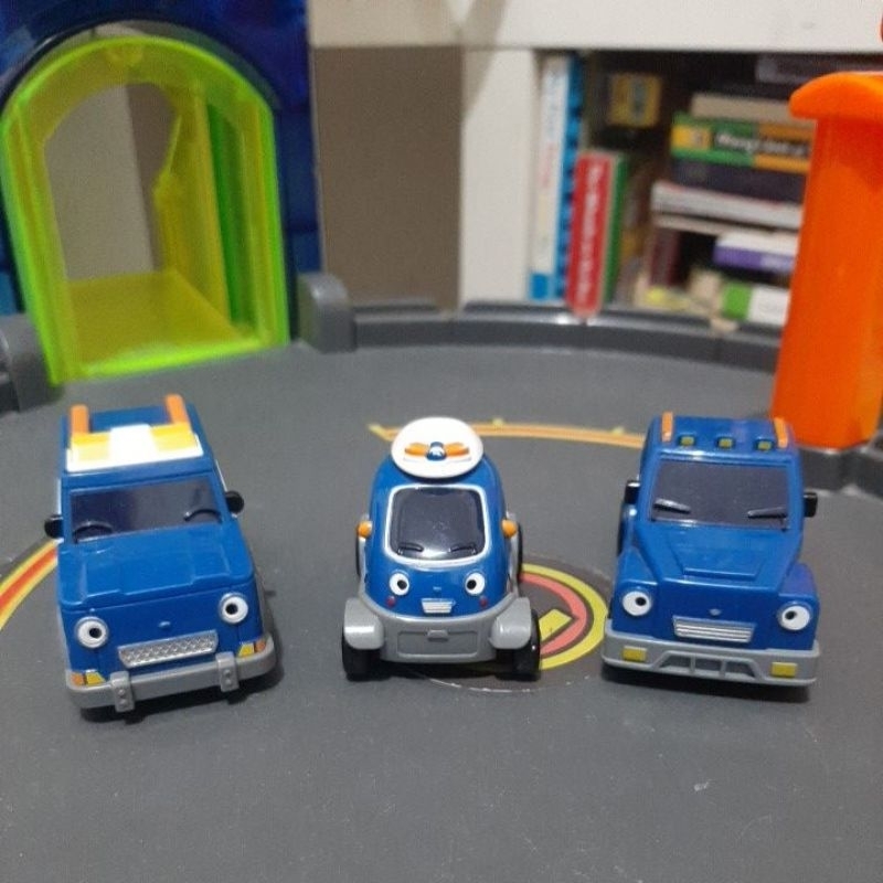 Preloved ORIGINAL TAYO and Friends by Iconix Part 5 Mainan Mobil Anak Hotwheels Tomica