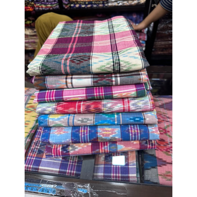 Kain Sarung Tajung Tenun Palembang