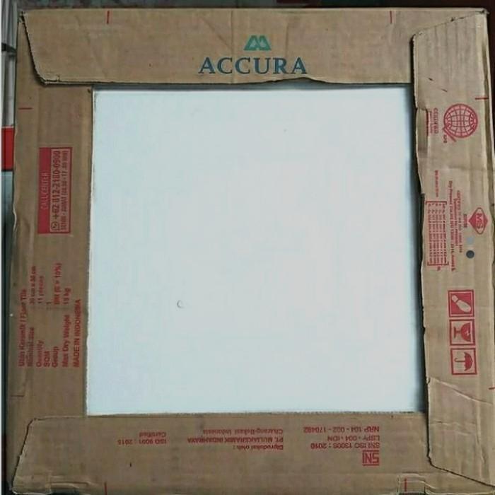 KERAMIK MULIA ACCURA 30X30 ARTIC WHITE 3707 KW