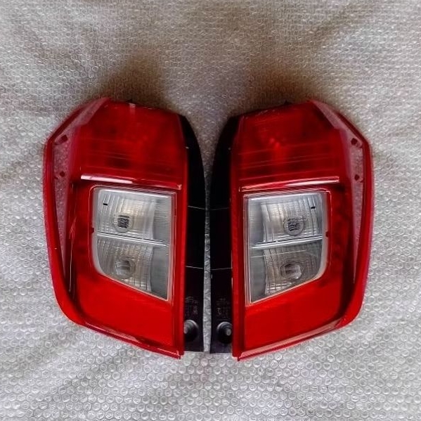 stoplamp lampu belakang sigra kalya original