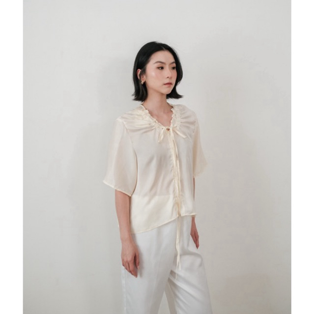 Mossloved / Cherry Blouse / Satin Blouse / Kemeja Satin