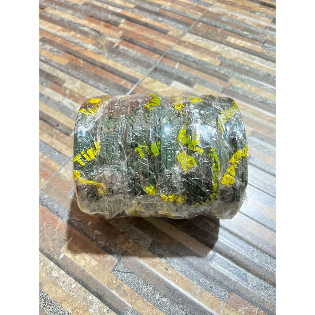 Tiga roda obat nyamuk bakar 30 pasang