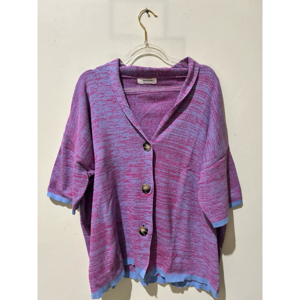 PRELOVED - 3 MONGKIS OUTER