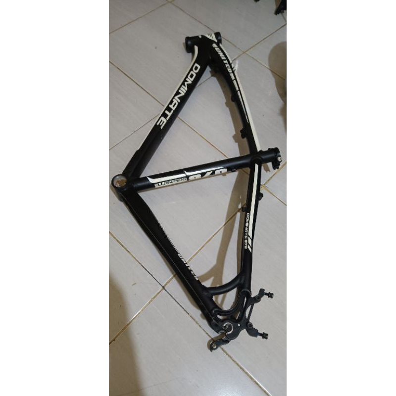 frame united dominate 078 26" size18