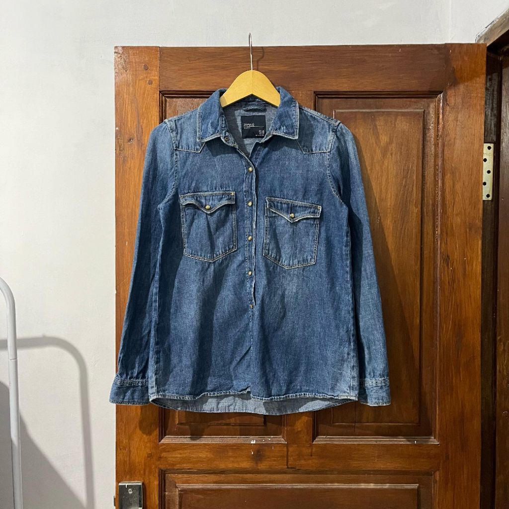 [XS-S Woman] Zara Woman's Jeans Shirt I Vintage Vtg Retro Kemeja Garis-garis Salur Outer Woll Vetera