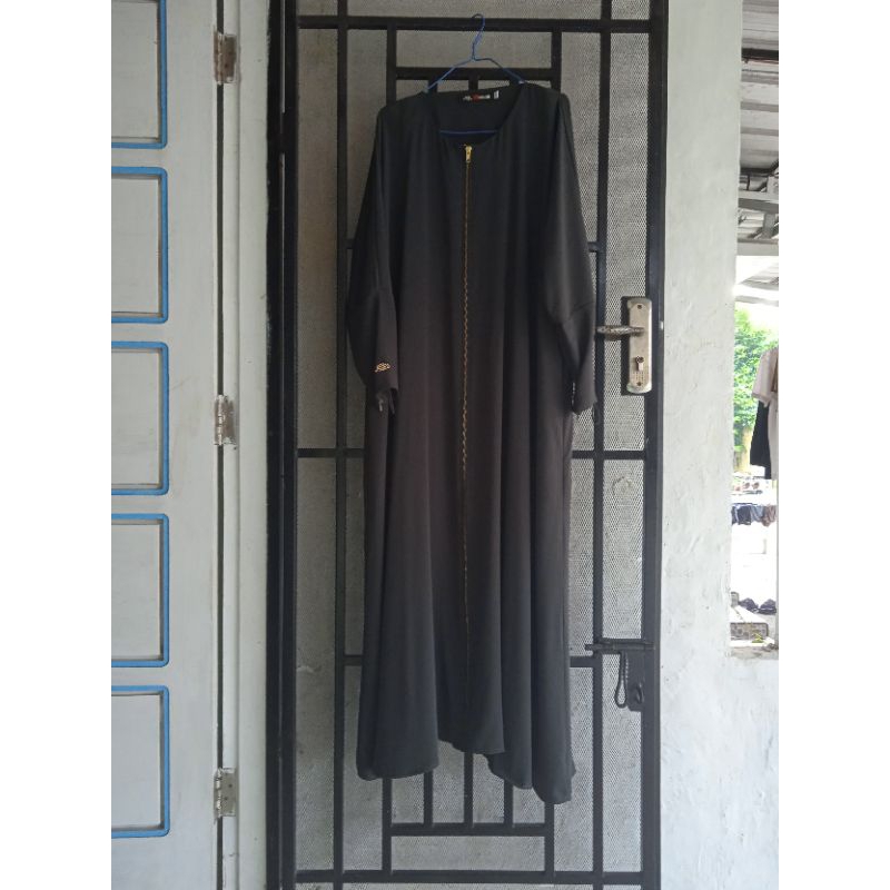 Abaya malikah classic no button one set plus khimar