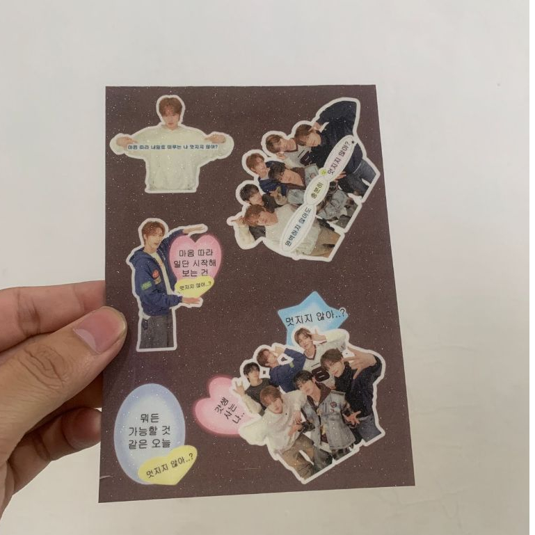 

Sticker Sheet GLITTER atau Sticker Pack Holo SPARKLE A7 A6 A5 CUSTOM TERMURAH TANPA MINIMAL ORDER