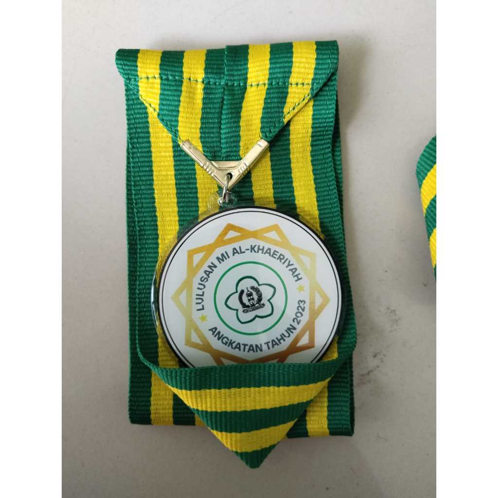 

Bahan Stainles Medali Wisuda Kelulusan Perpisahan SD/SMP/SM/ PAUD/TK/DINIYAH