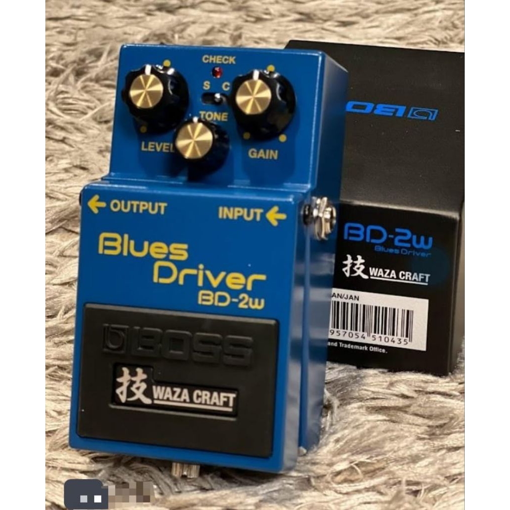 [ Ready Stock ] BOSS BD2W BD-2W Waza Craft BD-2W Blues Driver Waza Guitar BOSS ORIGINAL