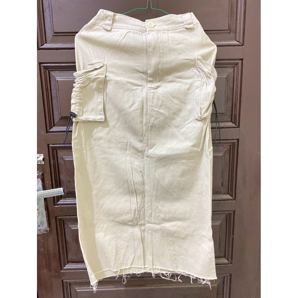 preloved‼️ rok warna khaki