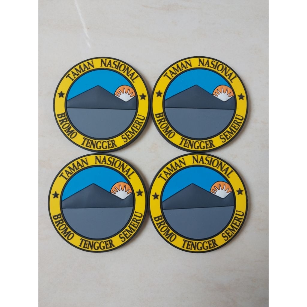 Magnet Kulkas / Tempelan Kulkas / fridge magnet Bromo logo