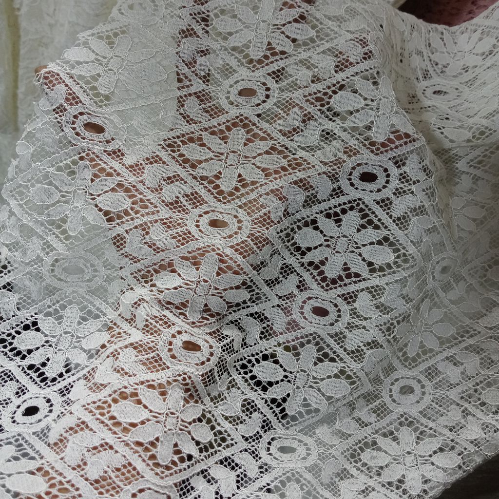 Kain Brokat Katun - Kain Brokat Meteran - Kain Kebaya - Kain Brokat Premium