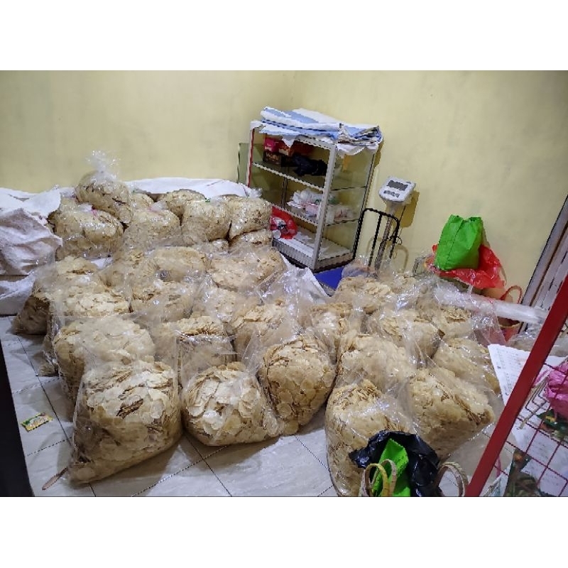 

Emping Melinjo SUPER 4 BIJI Khas Kebumen Kemasan 1Kg