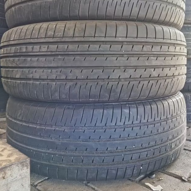 ban 225/55 R19 yokohama blue earth 90% 2022. second 2pcs