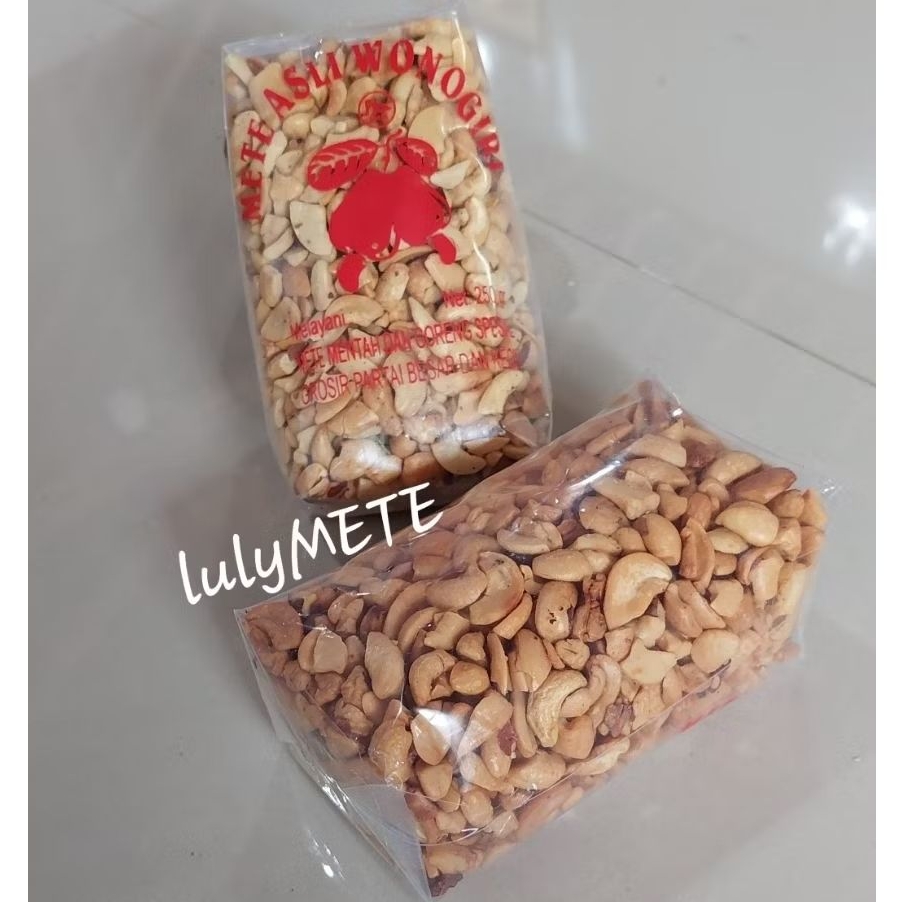 

Kacang Mede Remukan Goreng Berat 250 Gram Asli Wonogiri
