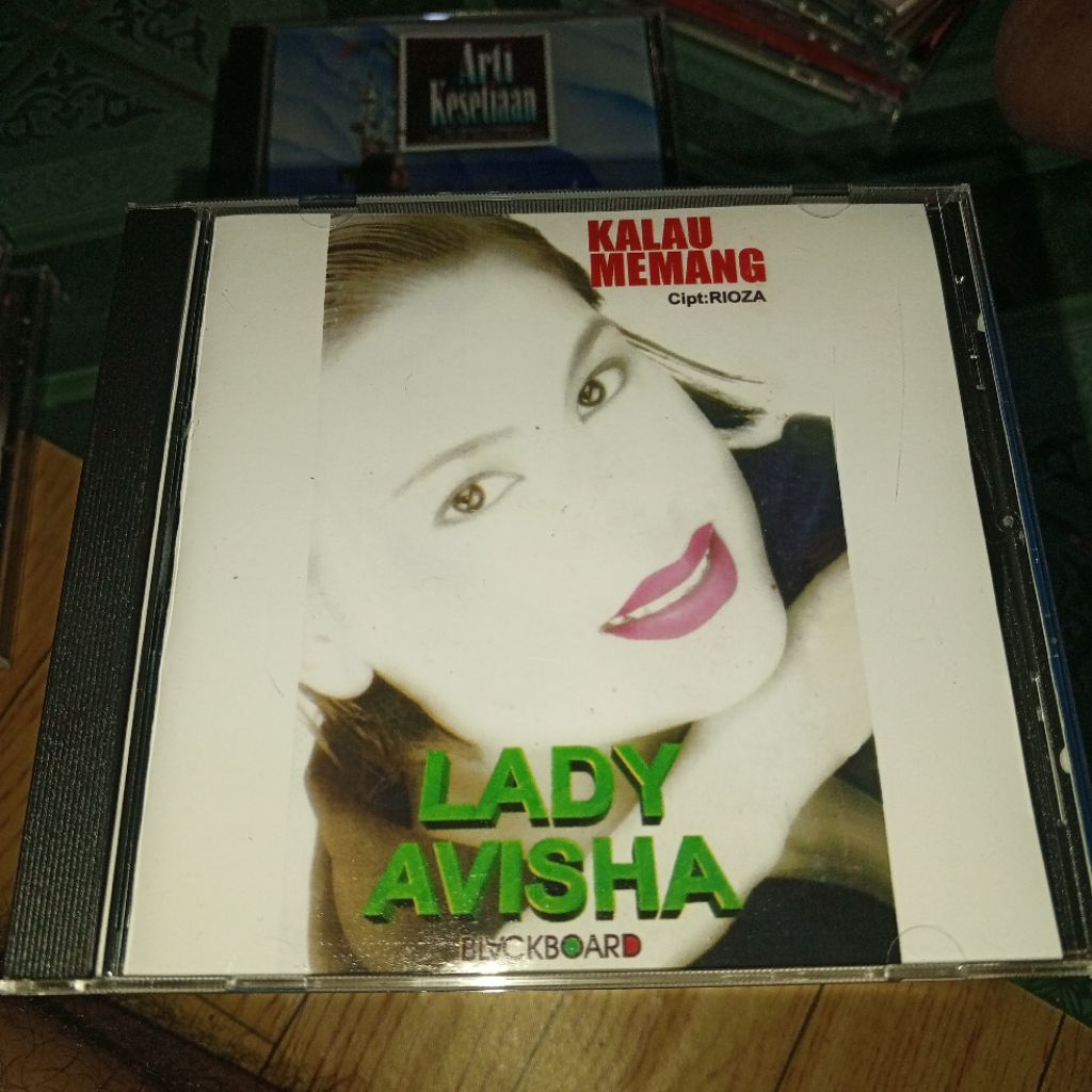 CD LADY AVISHA KALAU MEMANG