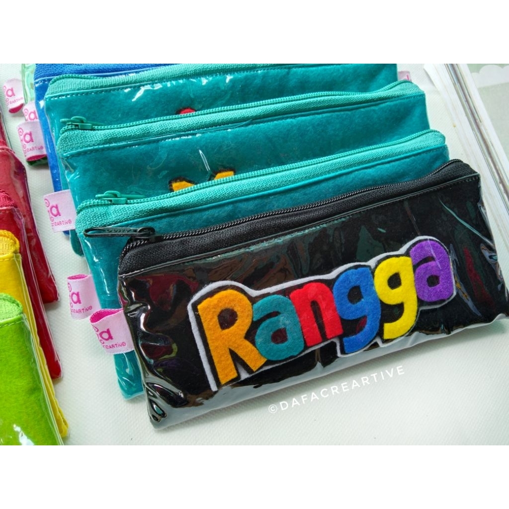 

DOMPET PENSIL CASE CUSTOMIZE - DESAIN HURUF NAMAby dafa creARTive