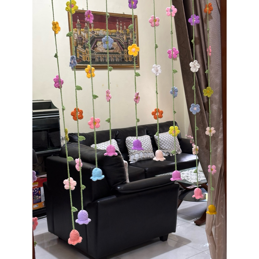 tirai rajut bunga lonceng