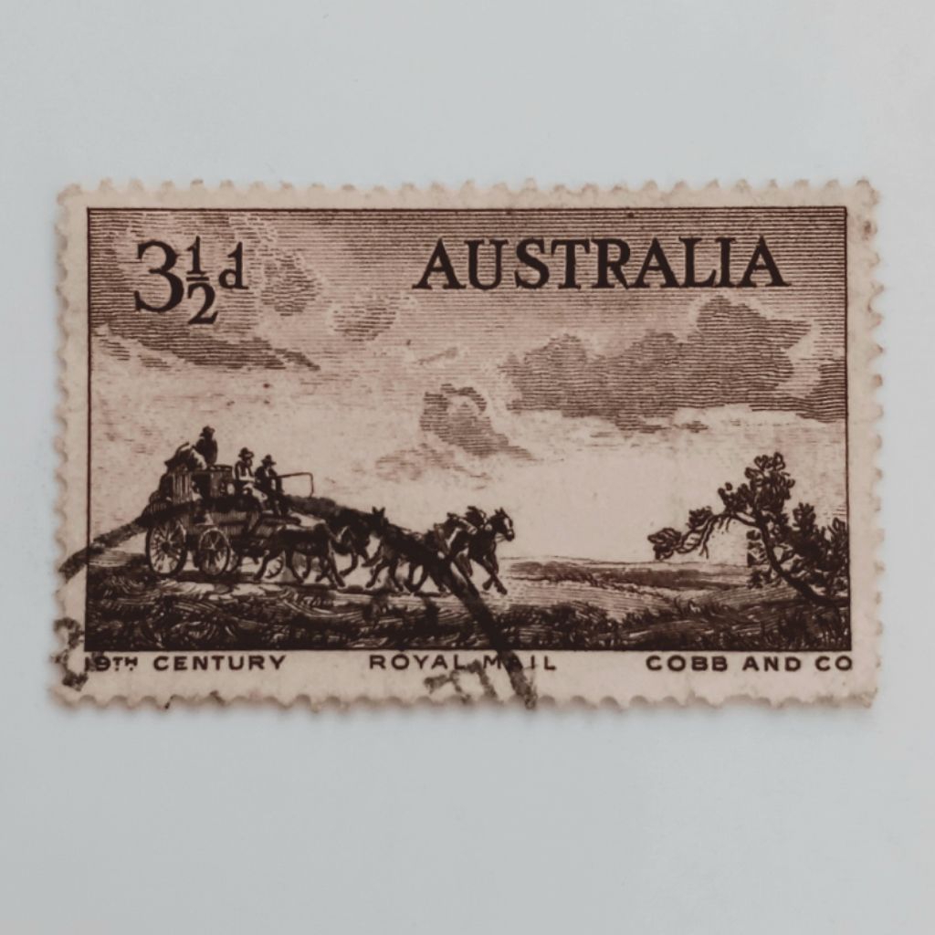 

(AA) Perangko Australia 1955 Pioneers of Australia's coaching era - Cobb and Company Mail Coach 3½ penny Used