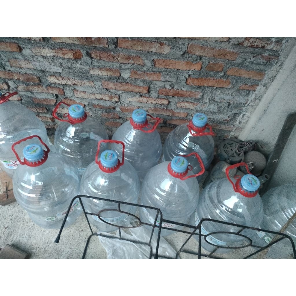 

galon kosong le minerale