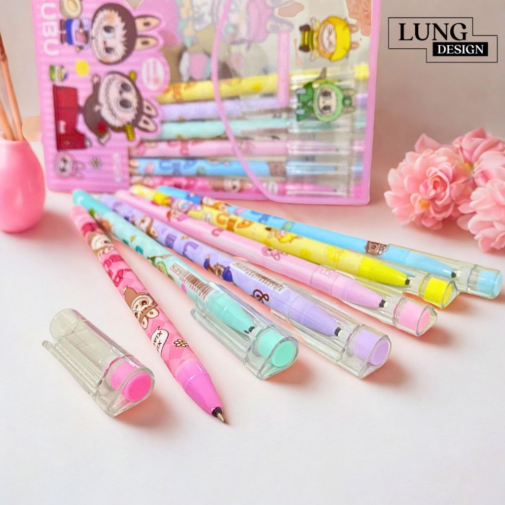 

(1 PCS ) BOLPEN PENA PEN GEL LABUBU / ALAT TULIS SEKOLAH KEKINIAN MURAH /PULPEN GEL MOTIF KARTUN DENGAN UJUNG TIP RUNCING DAN SANGAT NYAMAN / Pena Gel Karakter labubu Dapat Dihapus Pulpen Gel Karakter 0.5mm Pena Aesthetic Edition /Labubu Pensil Anak Kain