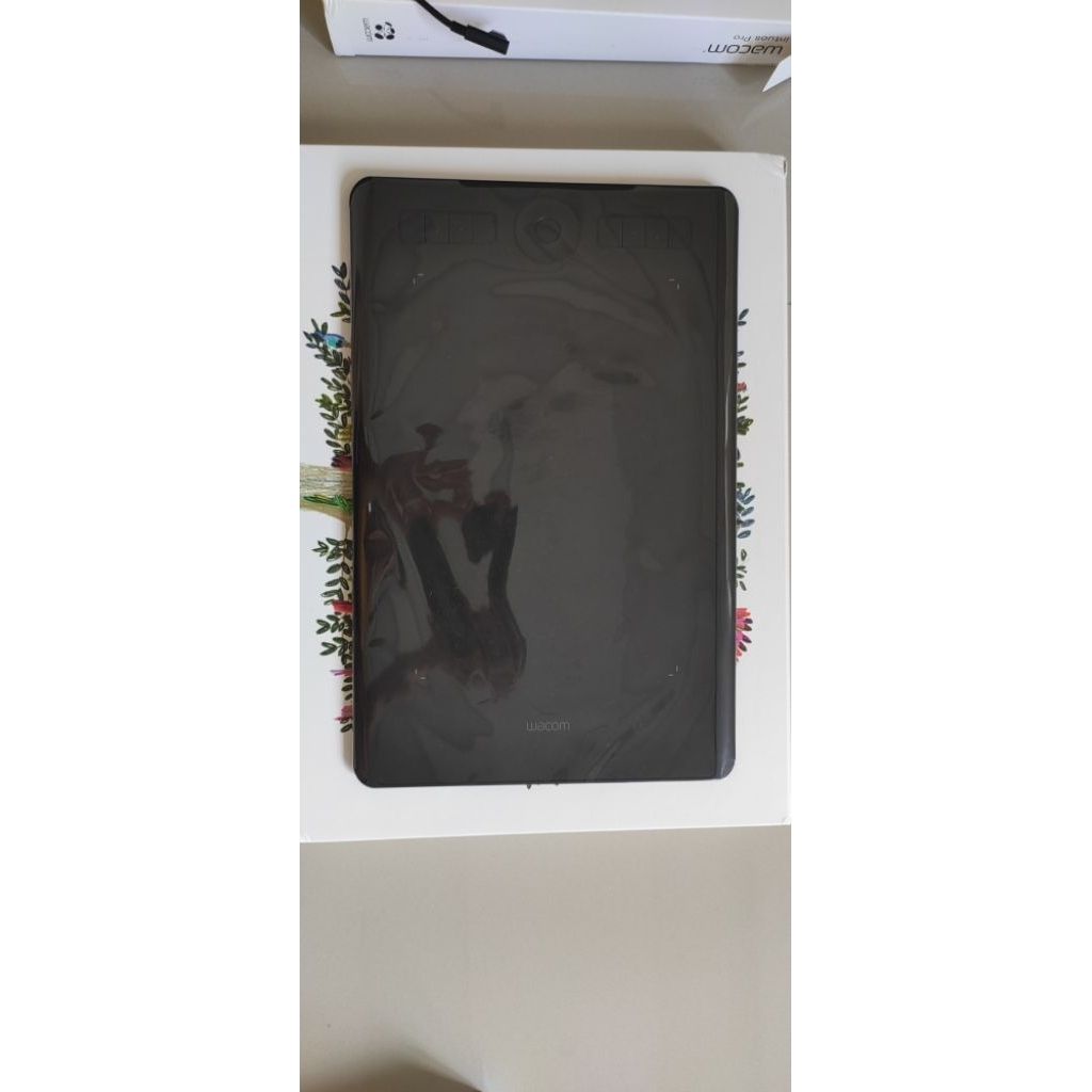 wacom intuos pro pth-660 medium