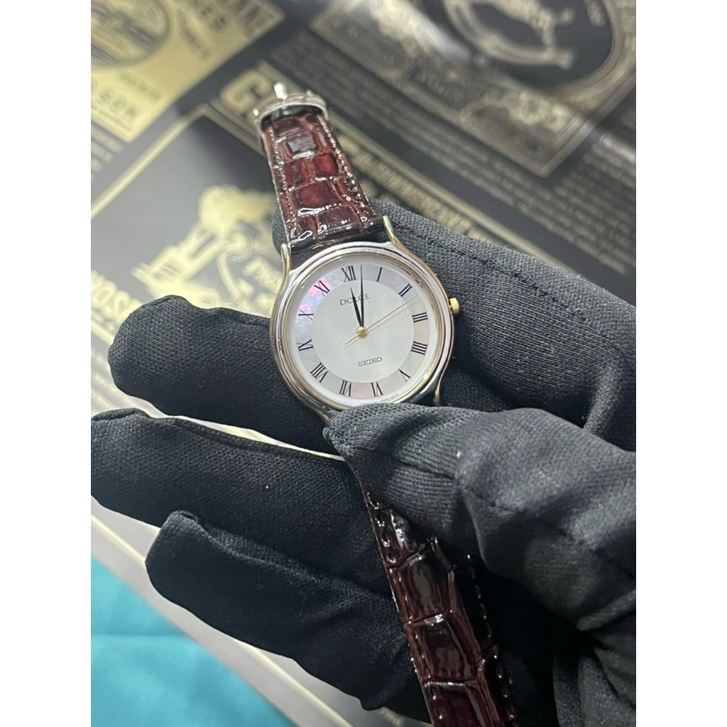 Seiko DOLCE RAINBOW PATTERN DIAL SILVER UNISEX (RARE)