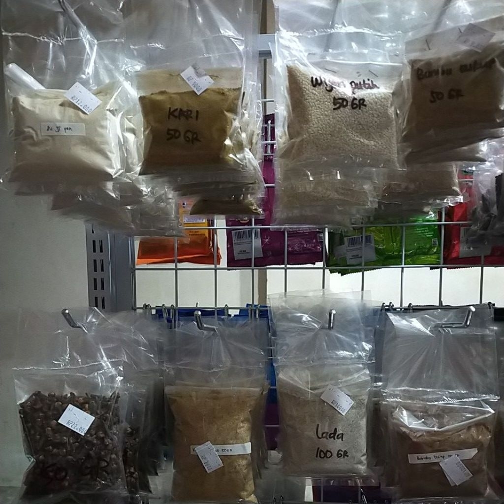 

Aneka bumbu kemasan/bumbu-bumbu masak