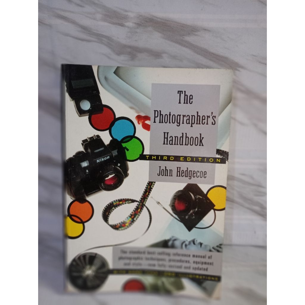 IMPORT: THE PHOTOGRAPHER'S HANDBOOK by John hedgecoe