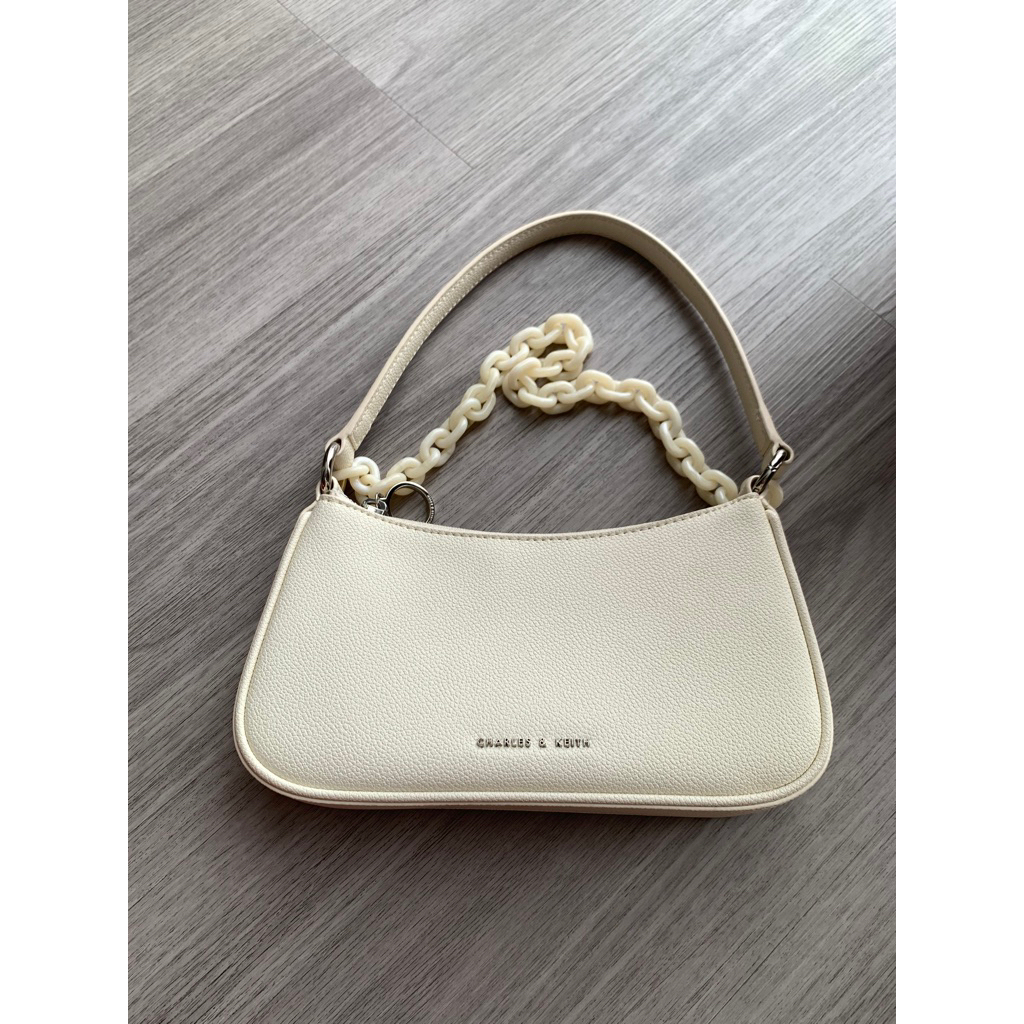 CHARLES n KEITH SHOULDER Bag