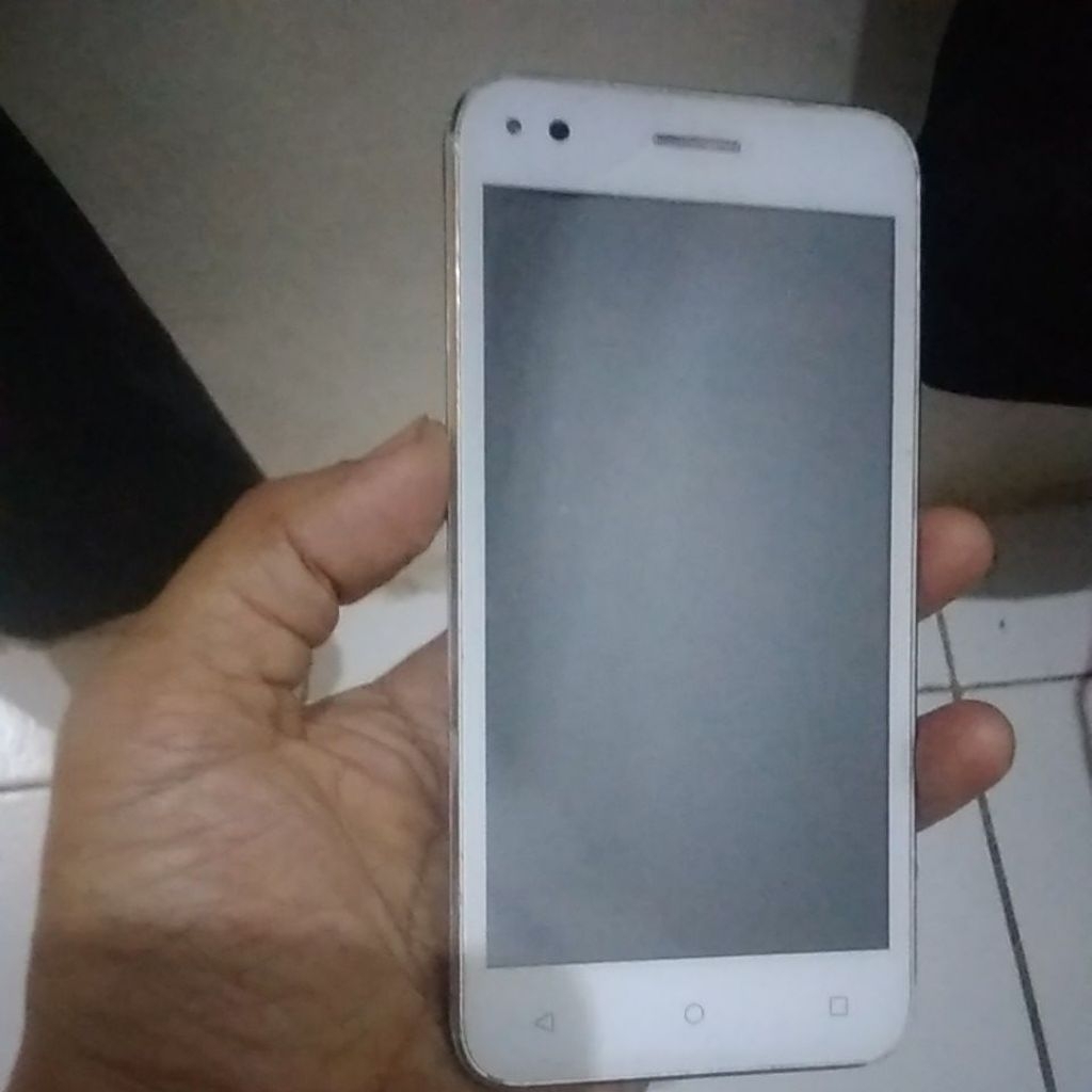 lcd Advan i5c tested