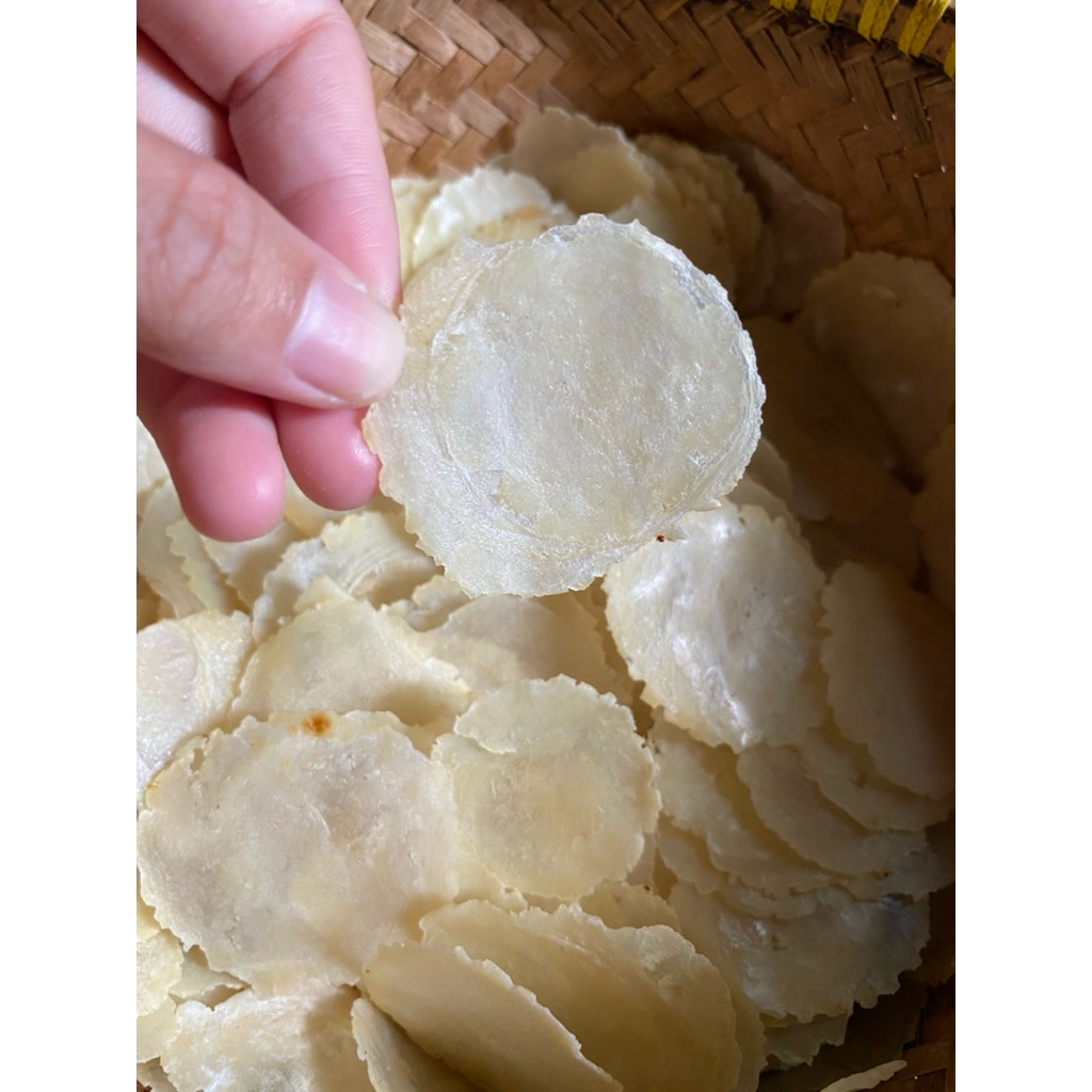 

Emping Mlinjo Mentah Kering Super Tipis Grade A Kemasan 1 KG SP