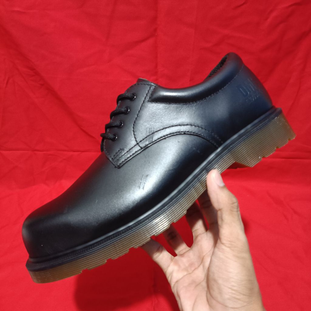 Dr Martens Industrial Stell Toe Size 42 dr. martens docmart 1461 black smooth safety boots