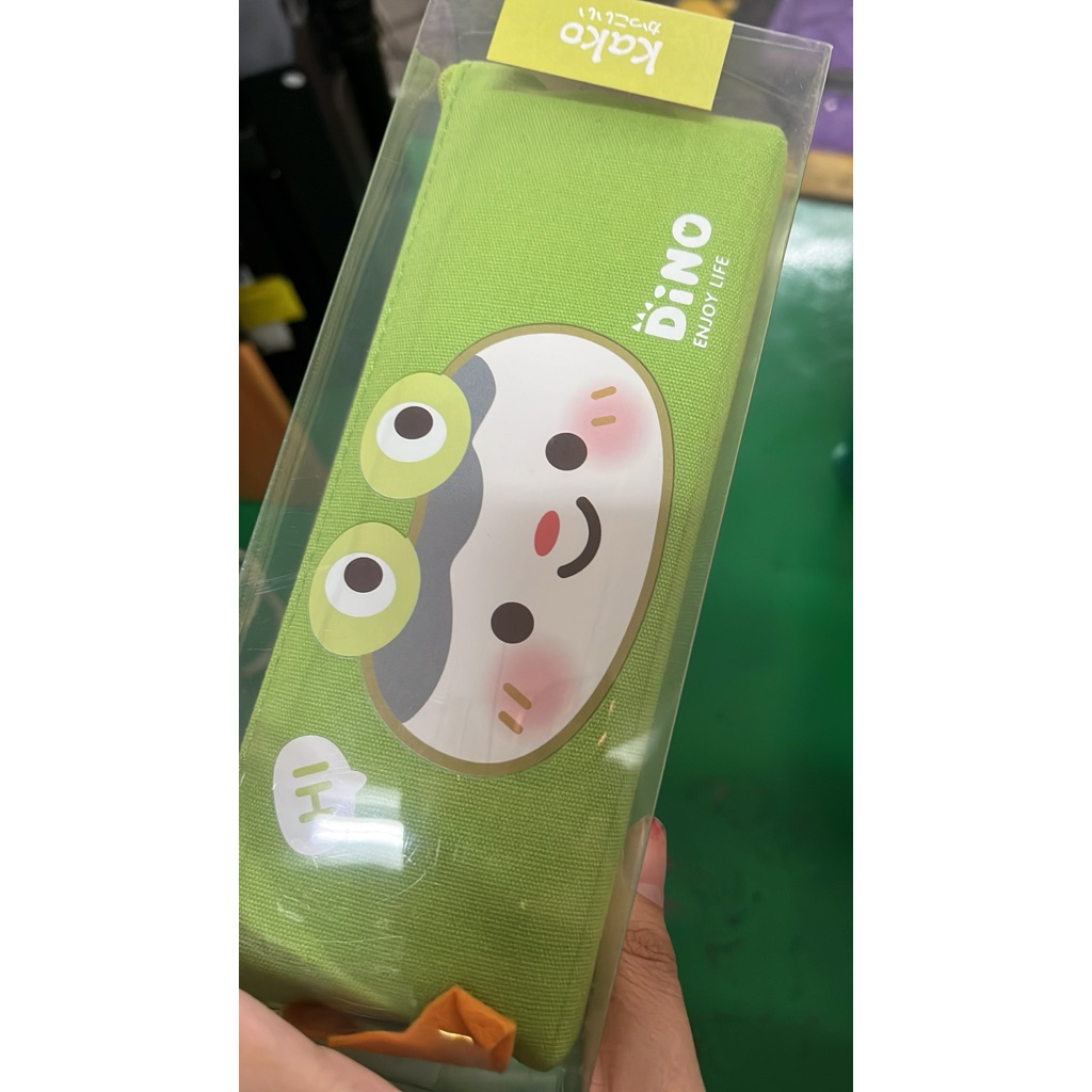 

tempat pensil plus buku 82.500