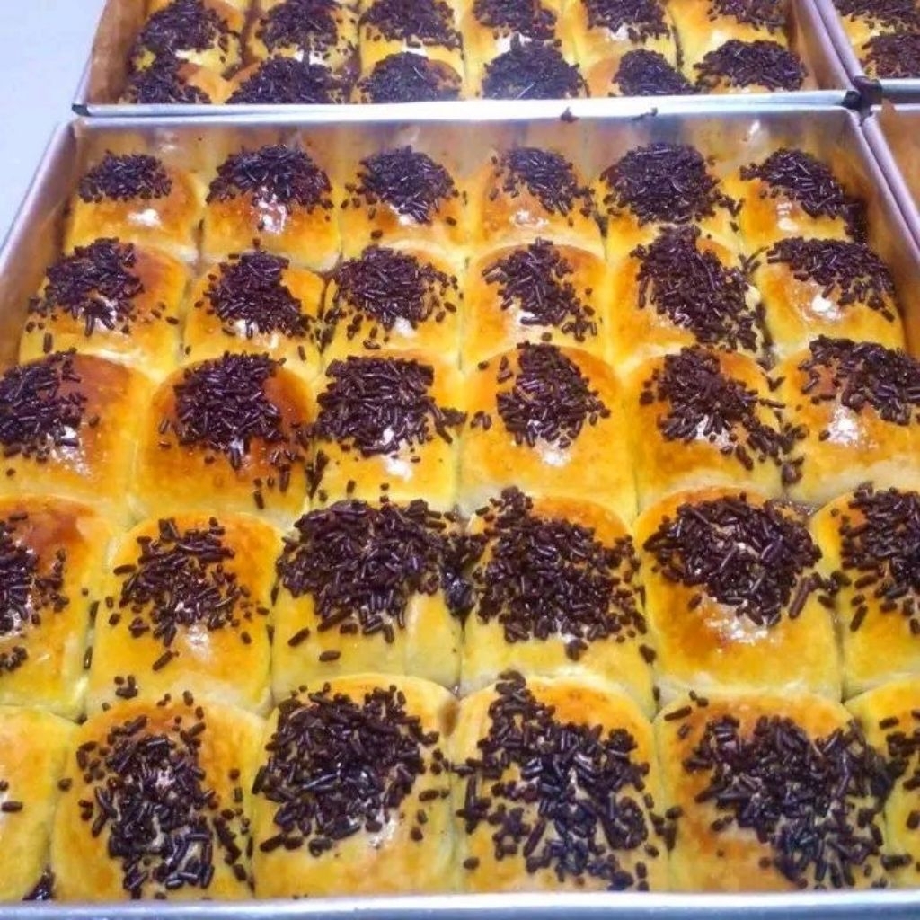

BOLEN PISANG COKLAT ORIGINAL