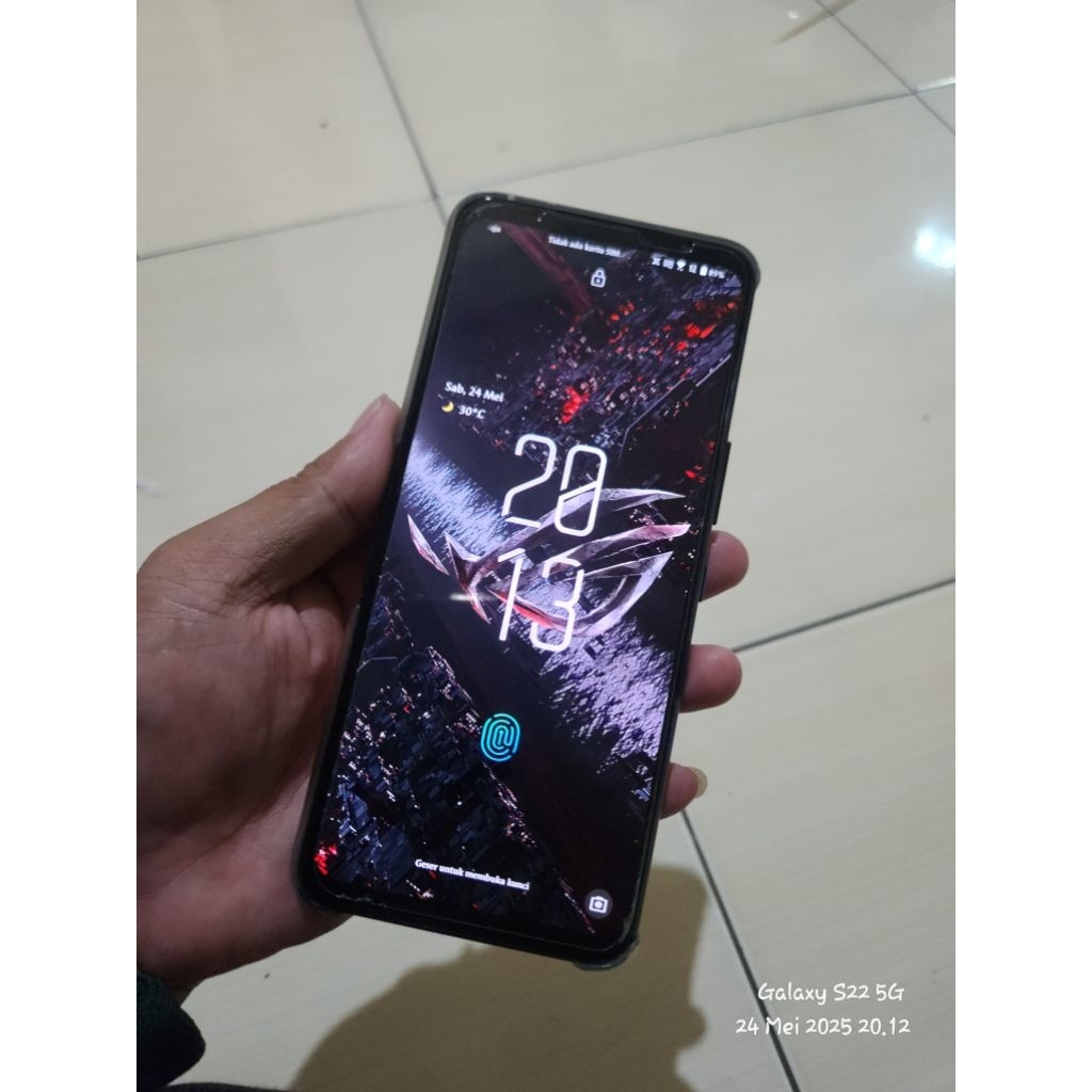 Asus Rog 5s 8/128 minus