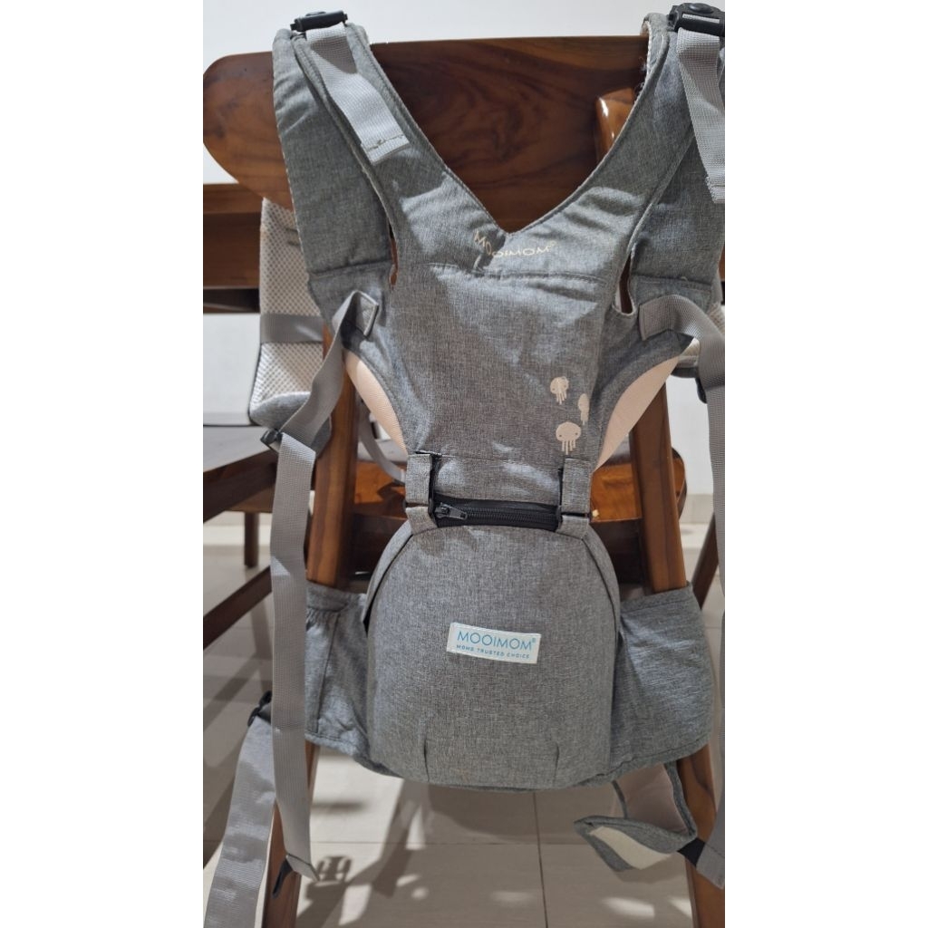 Preloved gendongan MOOIMOM lightweight hip seat carrier