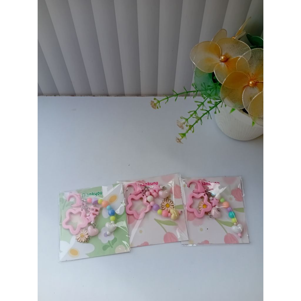 gantungan tas pink gantungan kunci pink bintang love manik manik