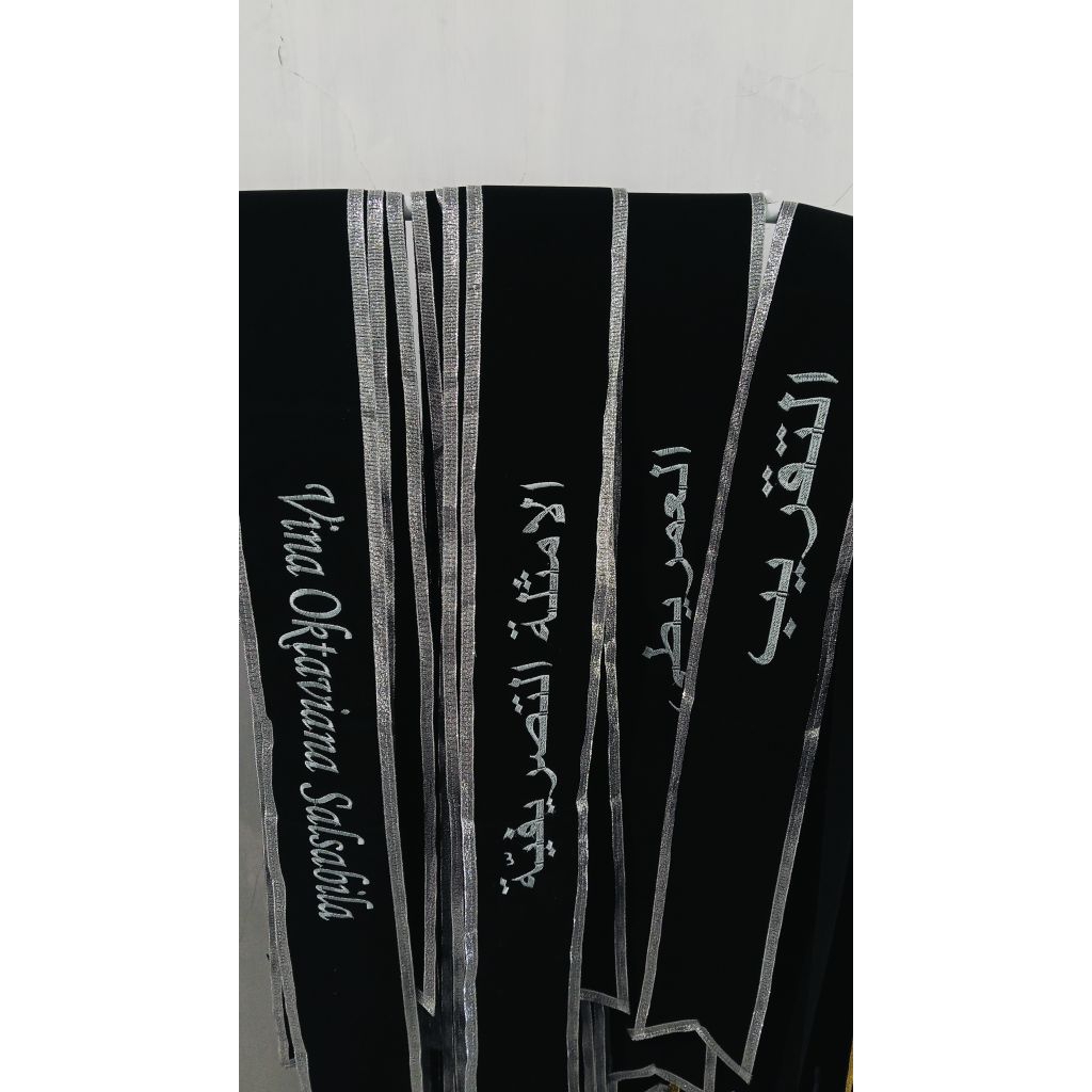 Selempang Wisuda Kain Bludru Halus