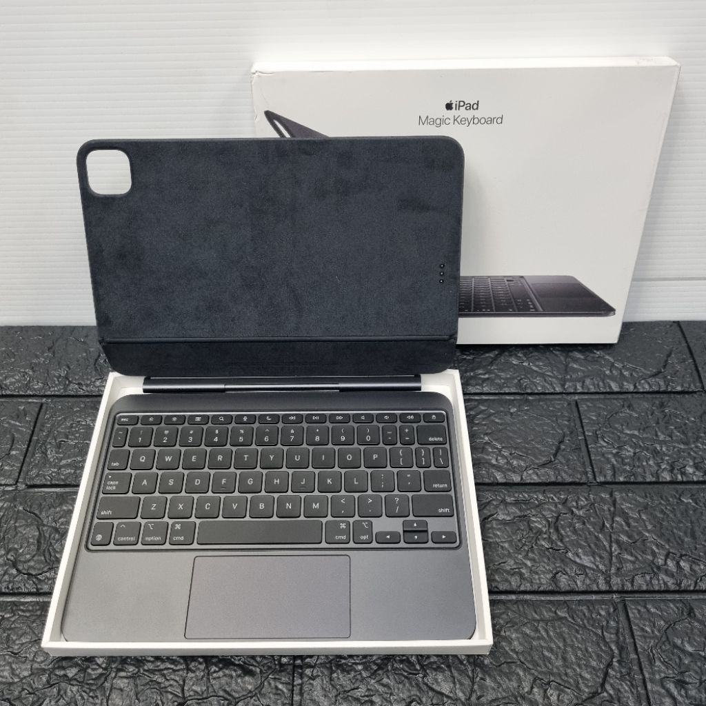 Apple Magic Keyboard iPad Pro M5, iPad Pro M4, 11" inch Second Mulus Original 100%