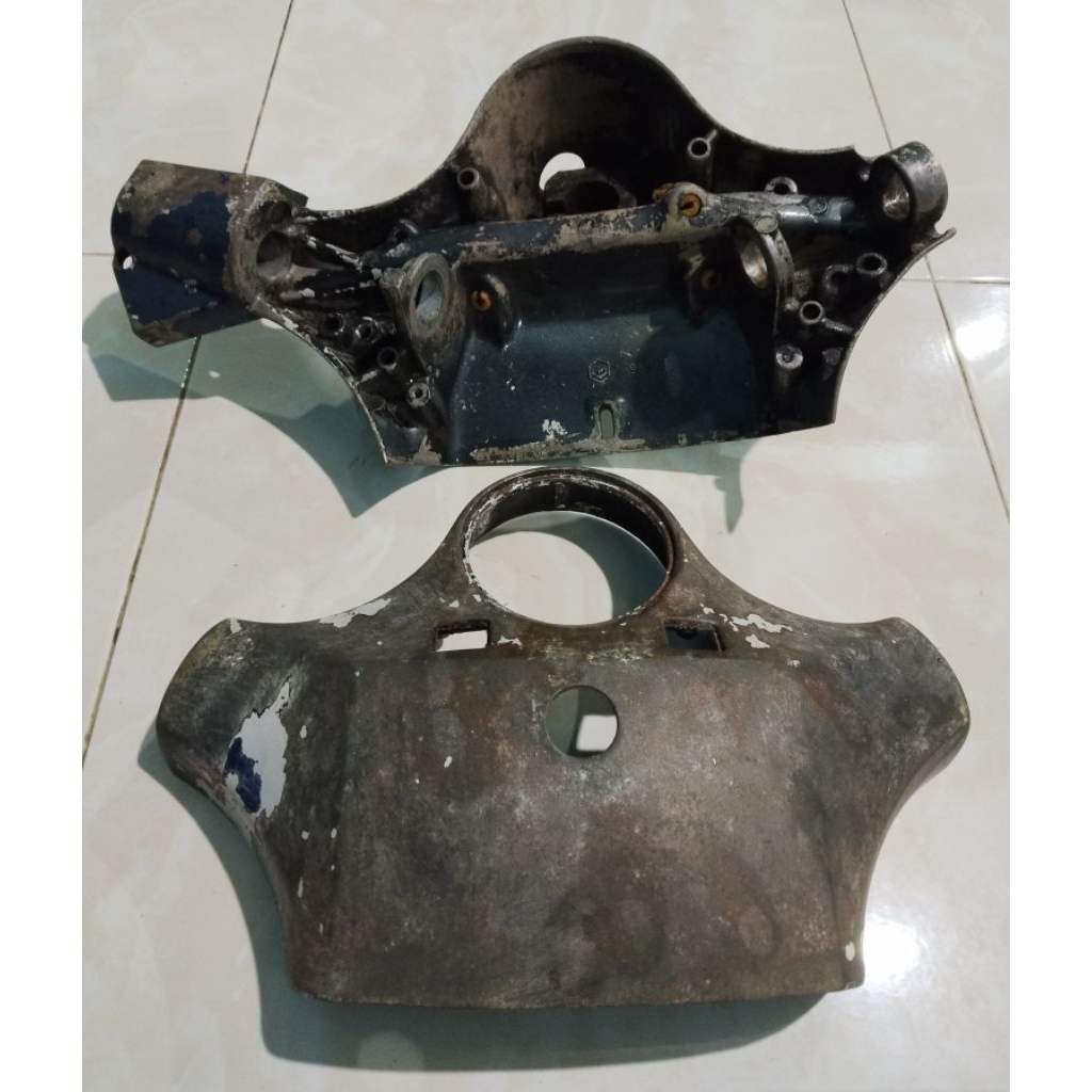 Batok atas bawah Stang Vespa PX setir stir Vespa exlusive px ps pxe spartan strada Original copotan